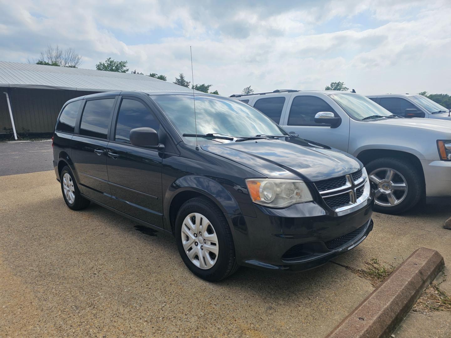 2014 BLACK Dodge Grand Caravan SE (2C4RDGBG5ER) with an 3.6L V6 DOHC 24V engine, 6-Speed Automatic transmission, located at 533 S Seven Points BLVD, Seven Points, TX, 75143, (430) 255-4030, 32.313999, -96.209351 - Photo#1